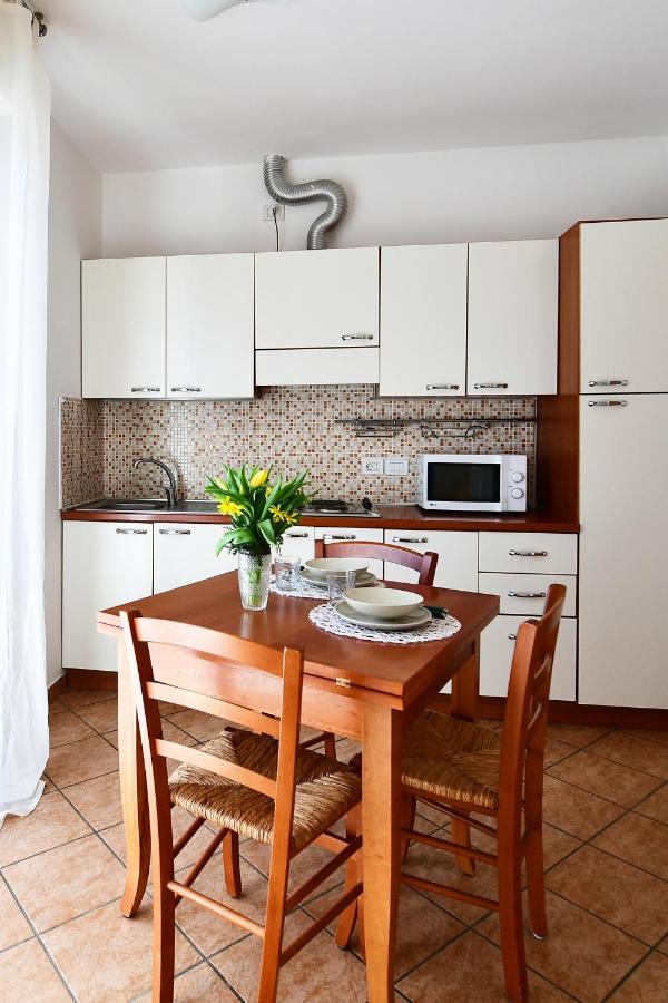 Residence Marlin Riccione Eksteriør bilde
